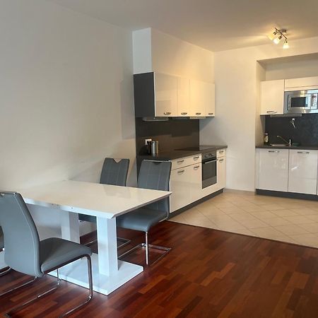 Residence Garden Tower S Balkonem, Garaz Praha Bagian luar foto