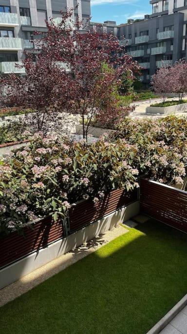 Residence Garden Tower S Balkonem, Garaz Praha Bagian luar foto
