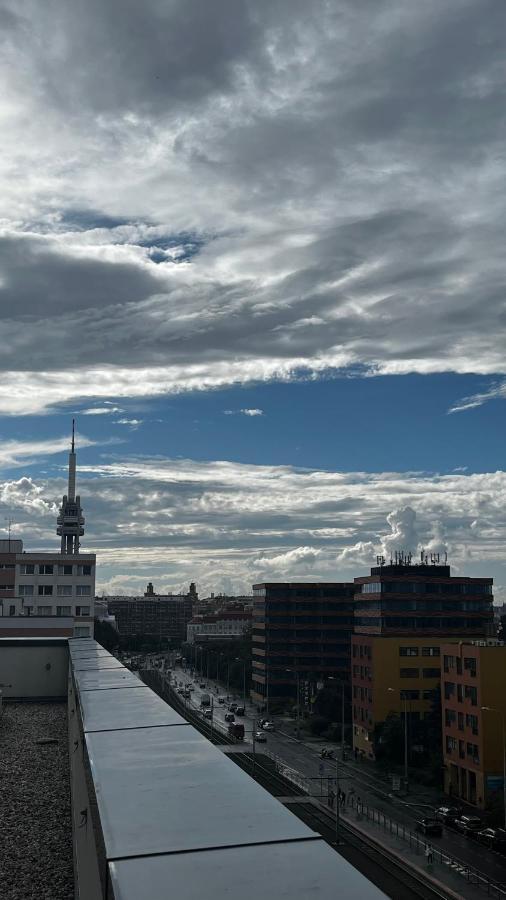 Residence Garden Tower S Balkonem, Garaz Praha Bagian luar foto